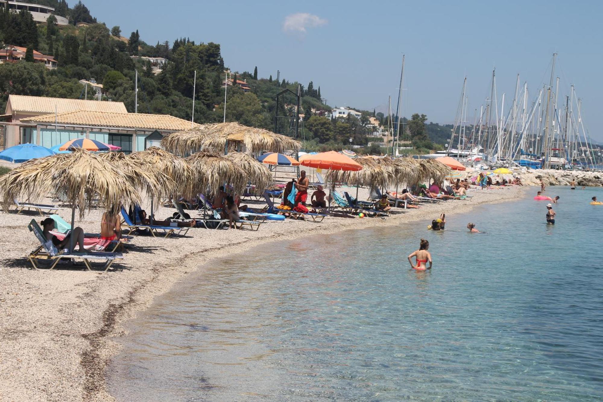 Panos Apartments Benitses  Buitenkant foto