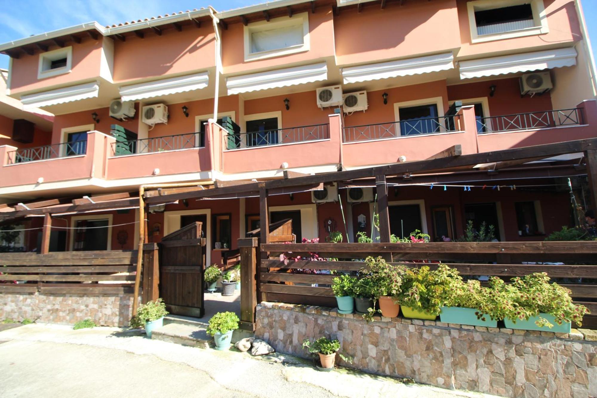 Panos Apartments Benitses  Buitenkant foto