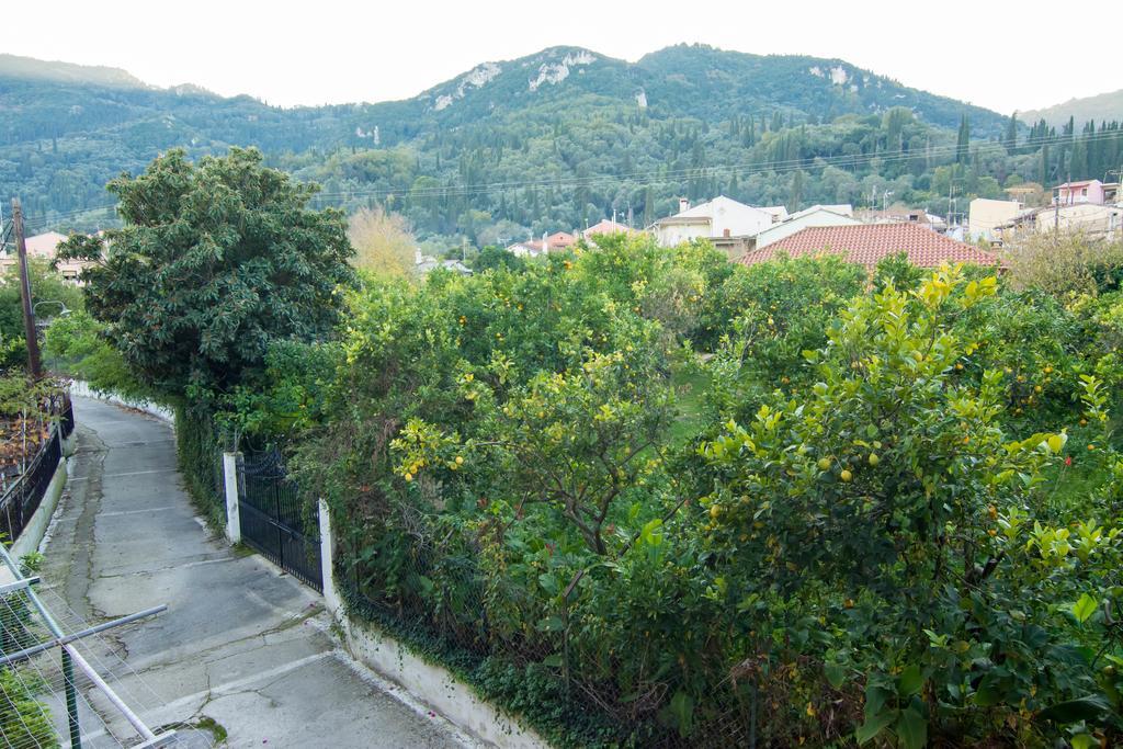 Panos Apartments Benitses  Buitenkant foto